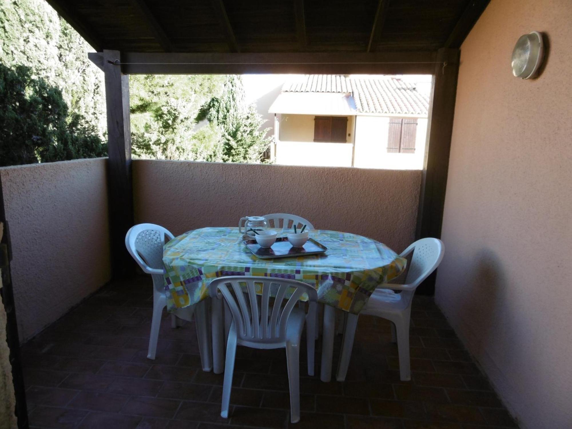 T2 Mezzanine Renove A Port - Plage/port A Pied, Parking Prive, Animaux Bienvenus - Fr-1-798-26